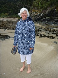 Anne
Photo: Simon
2012-12-30 17.05.15; '2012 Dec 30 17:05'
Original size: 3,000 x 4,000; 5,567 kB
2012-12-30 17.05.15 P1040526 Simon - Anne.jpeg