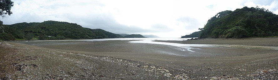 Oruawharo Bay Panorama
Photographer;&nbsp;Simon
2012-12-30&nbsp;17.43.28
Original size:&nbsp;9,661 x 2,786; 6,298 kB
Filename: 2012-12-30 17.43.28 P1040532 Simon - Oruawharo Bay Panorama.jpeg