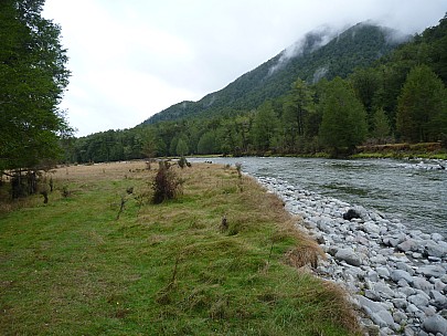 Looking down the Waiheke
Photographer;&nbsp;Philip
2013-04-23&nbsp;12.00.05;&nbsp;Metadata time: '2013 Apr 23 12:00'
Original size:&nbsp;4,320 x 3,240; 5,666 kB
Filename: 2013-04-23 12.00.05 P1020089 Philip - looking down the Waiheke.jpeg