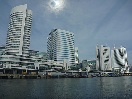 City From Harbour
Photographer;&nbsp;Simon
2015-02-07&nbsp;10.36.51;&nbsp;Metadata time: '2015 Feb 07 10:36'
Original size:&nbsp;4,000 x 3,000; 5,106 kB
Filename: 2015-02-07 10.36.51 P1010233 Simon - city from harbour.jpeg