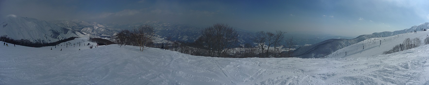 View from Alps Daira Station
Photographer;&nbsp;Simon
2015-02-11&nbsp;12.01.00;&nbsp;Metadata time: '2015 Feb 11 16:01'
Original size:&nbsp;13,868 x 2,764; 5,455 kB;&nbsp;stitch
Filename: 2015-02-11 12.01.00 Panorama Simon - view from Alps Daira Station_stitch.jpg
