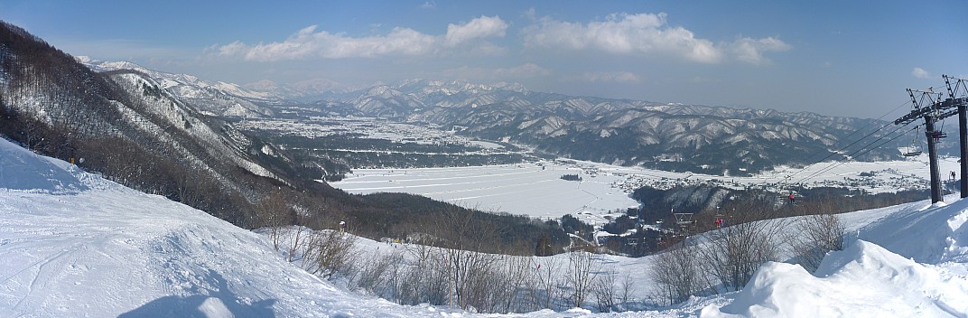 Cosmo  4 lift
Photographer;&nbsp;Simon
2015-02-11&nbsp;14.12.00;&nbsp;Metadata time: '2015 Feb 11 18:12'
Original size:&nbsp;8,476 x 2,783; 4,742 kB;&nbsp;stitch
Filename: 2015-02-11 14.12.00 Panorama Simon - Cosmo 4 lift_stitch.jpg