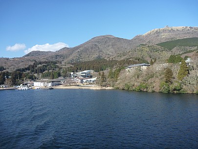 Hakone-en from the lake looking back
Photo: Adrian
2016-03-02 15.09.33; '2016 Mar 02 15:09'
Original size: 4,000 x 3,000; 6,466 kB
2016-03-02 15.09.33 P1020403 Adrian - Hakone-en from the lake looking back.jpeg