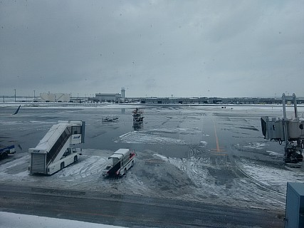 Chitose Airport
Photographer;&nbsp;Adrian
2016-02-29&nbsp;14.00.34;&nbsp;Metadata time: '2016 Feb 29 14:00'
Original size:&nbsp;3,264 x 2,448; 2,109 kB
Filename: 2016-02-29 14.00.34 IMG_20160229_140033962 Adrian - Chitose Airport.jpeg
