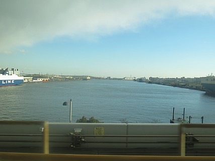 View from Yurikamome train river
Photographer;&nbsp;Anne
2017-01-13&nbsp;15.06.15;&nbsp;Metadata time: '2017 Jan 13 15:06'
Original size:&nbsp;4,608 x 3,456; 4,148 kB
Filename: 2017-01-13 15.06.15 IMG_8456 Anne - view from Yurikamome train river.jpeg