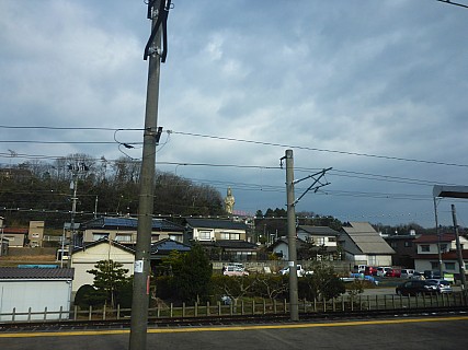 Buddha View From Train
Photographer;&nbsp;Simon
2017-01-20&nbsp;10.20.06;&nbsp;Metadata time: '2017 Jan 20 10:20'
Original size:&nbsp;4,608 x 3,456; 6,003 kB
Filename: 2017-01-20 10.20.06 P1010517 Simon - buddha view from train.jpeg
