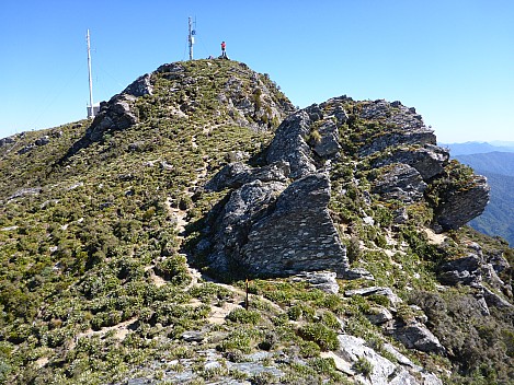 2017-12-03 10.05.28 P1010786 Simon - Brian on Mt Riley.jpeg: 4608x3456, 6388k (2020 Apr 06 21:36)