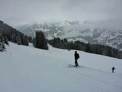 On Crozat
Photographer;&nbsp;Simon
2018-01-22&nbsp;10.37.01;&nbsp;Metadata time: '2018 Jan 22 10:37'
Original size:&nbsp;4,608 x 3,456; 6,123 kB
Filename: 2018-01-22 10.37.01 P1010790 Simon - on Crozat.jpeg