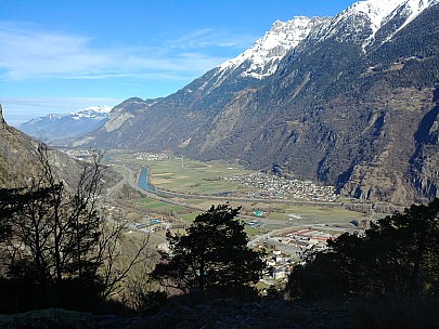 Rhône valley from Le Trient
Photographer;&nbsp;Simon
2018-01-28&nbsp;12.23.08;&nbsp;Metadata time: '2018 Jan 28 12:23'
Original size:&nbsp;4,160 x 3,120; 6,670 kB
Filename: 2018-01-28 12.23.08_HDR LG6 Simon -  Rhône valley from Le Trient.jpeg