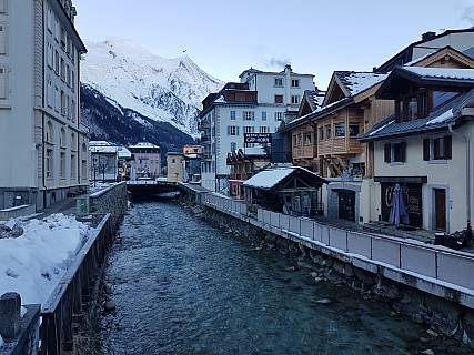 View up River Arve
Photographer;&nbsp;Jim
2018-01-28&nbsp;08.50.50;&nbsp;Metadata time: '2018 Jan 28 08:50'
Original size:&nbsp;4,032 x 3,024; 4,616 kB
Filename: 2018-01-28 08.50.50 Jim - view up River Arve.jpeg