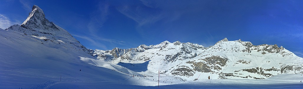 Stafelalp
Photo:&nbsp;Simon
2018-01-30&nbsp;12.23.07;&nbsp;'2018 Jan 30 12:23'
Original size:&nbsp;12,285 x 3,637; 36,721 kB;&nbsp;stitch
2018-01-30 12.23.07 Panorama Simon - Stafelalp_stitch.jpg