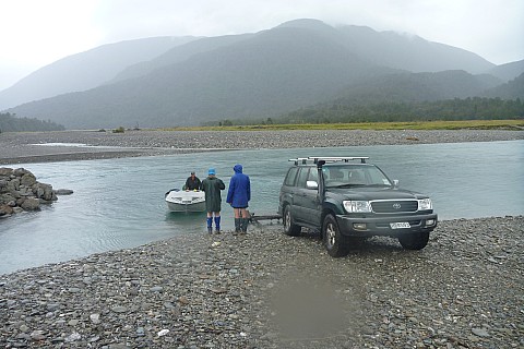 Launching Jetbet on the Paringa
Photographer;&nbsp;Philip
2019-01-13&nbsp;10.38.30;&nbsp;Metadata time: '2019 Jan 13 10:38'
Original size:&nbsp;4,320 x 2,880; 5,264 kB
Filename: 2019-01-13 10.38.30 P1050633 Philip - launching Jetbet on the Paringa.jpeg