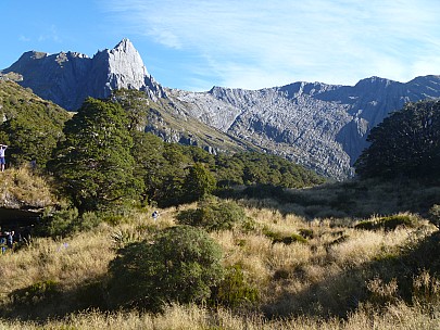 2019-01-14 19.33.30 P1000598 Jim - Paringa rock biv clearing.jpeg: 4320x3240, 5237k (2019 May 10 21:46)