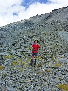 2019-01-18 16.02.31 P1020640 Simon - Brian on our route down.jpeg: 3456x4608, 5513k (2019 Jun 20 21:11)