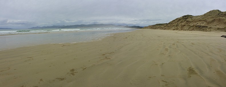 Mason Bay to the north
Photographer;&nbsp;Simon
2019-11-10&nbsp;09.07.41;&nbsp;Metadata time: '2019 Nov 10 09:07'
Original size:&nbsp;8,774 x 3,372; 25,015 kB;&nbsp;stitch
Filename: 2019-11-10 09.07.41 Panorama Simon - Mason Bay to the north_stitch.jpg