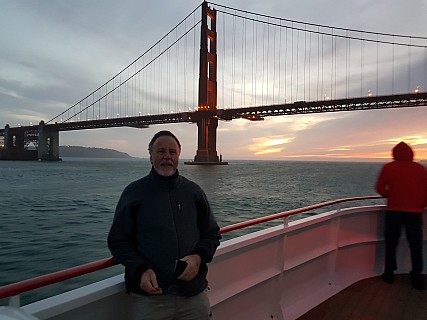 Simon and Golden Gate Bridge
Photo: Jim
2020-02-28 18.22.03; '2020 Feb 28 18:22'
Original size: 4,032 x 3,024; 2,207 kB
