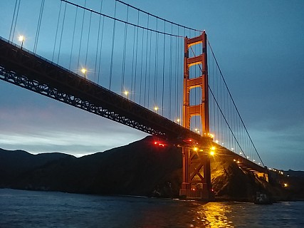   Golden Gate Bridge north end
Photo: Simon
Size: 2,080 x 1,560; 974 kB  