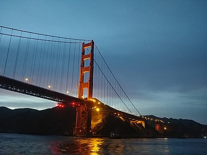   Golden Gate Bridge north end
Photo: Simon
Size: 2,080 x 1,560; 949 kB  
