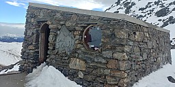 The Stash at the Remarkables
Photographer;&nbsp;Simon
2020-08-02&nbsp;10.09.46;&nbsp;Metadata time: '2020 Aug 02 10:09'
Original size:&nbsp;4,160 x 2,080; 4,048 kB
Filename: 2020-08-02 10.09.46_HDR LG6 Simon - The Stash at the Remarkables.jpeg