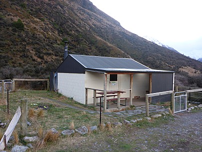 Growler Hut
Photo: Simon
2020-08-29 17.37.40; '2020 Aug 29 17:37'
Original size: 4,608 x 3,456; 6,121 kB
2020-08-29 17.37.40 P1030353 Simon - Growler Hut.jpeg