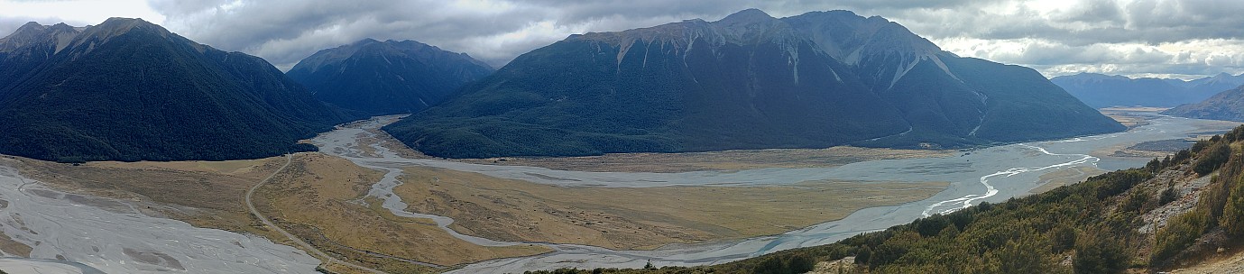 View of Bealey River from Bealey spur
Photo:&nbsp;Simon
2021-03-15&nbsp;10.21.02;&nbsp;'2021 Mar 15 10:21'
Original size:&nbsp;8,571 x 1,889; 14,818 kB;&nbsp;stitch
2021-03-15 10.21.02 Simon - view of Bealey River from Bealey spur_stitch.jpg
