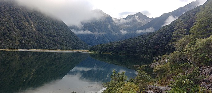 Lake Minchen head stitch
Photo: Simon
2021-03-18 09.15.21; '2021 Mar 18 09:15'
Original size: 4,701 x 2,072; 8,749 kB