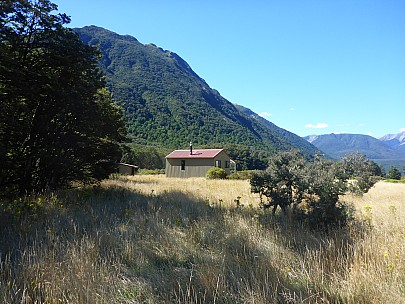 Poulter Hut
Photo: Simon
2021-03-19 14.31.10; '2021 Mar 19 14:31'
Original size: 4,608 x 3,456; 5,681 kB
2021-03-19 14.31.10 P1030565 Simon - Poulter Hut.jpeg