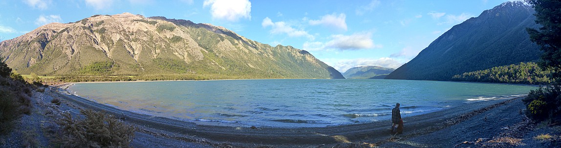Lake Sumner
Photographer;&nbsp;Simon
2021-09-20&nbsp;07.58.14;&nbsp;Metadata time: '2021 Sept 20 07:58'
Original size:&nbsp;13,055 x 3,456; 38,177 kB;&nbsp;stitch
Filename: 2021-09-20 07.58.14 Panorama Simon - Lake Sumner_stitch.jpg