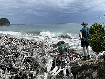 Simon and Brian at Oneone beach
Photo:&nbsp;Susie
2022-03-06&nbsp;13.46.09;&nbsp;'2022 Mar 06 13:46'
Original size:&nbsp;4,032 x 3,024; 4,011 kB
2022-03-06 13.46.09 IMG_2714 Susie - Simon and Brian at Oneone beach.jpeg