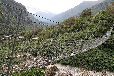 Shiels Creek swingbridge
Photo: Brian
2022-03-08 15.27.33; '2022 Mar 08 15:27'
Original size: 5,472 x 3,648; 11,938 kB
2022-03-08 15.27.33 IMG_0313 Brian - Shiels Creek swingbridge.jpeg