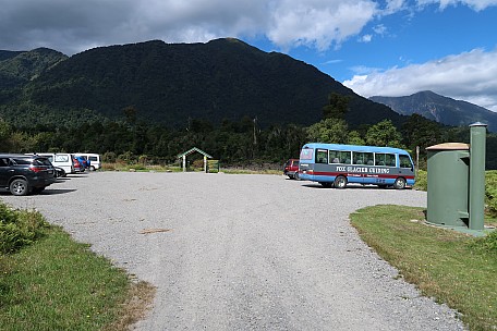 Copland carpark
Photo: Brian
2022-03-10 15.32.48; '2022 Mar 10 15:32'
Original size: 5,472 x 3,648; 9,154 kB
2022-03-10 15.32.48 IMG_0333 Brian - Copland carpark.jpeg