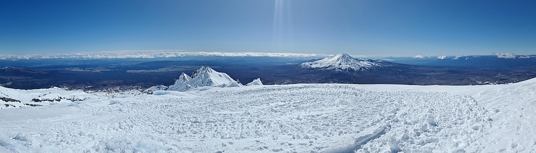 View from Pinnacle Ridge
Photo:&nbsp;Adrian
2023-08-30&nbsp;11.58.44;&nbsp;'2023 Aug 30 11:58'
Original size:&nbsp;21,821 x 6,227; 10,685 kB;&nbsp;stitch
2023-08-30 11.58.44 S20+ Adrian - view from Pinnacle Ridge_stitch.jpg
