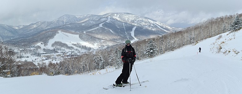 Adrian at the top of Takamagahara
Photo:&nbsp;Simon
2024-03-04&nbsp;13.44.54;&nbsp;'2024 Mar 04 13:44'
Original size:&nbsp;10,308 x 4,006; 6,455 kB;&nbsp;stitch
2024-03-04 13.44.54 S20+ Simon - Adrian at the top of Takamagahara_stitch.jpg