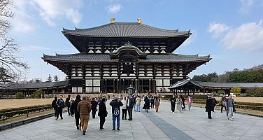 Ōsaka markets, visit to Nara
Tōdai-ji Temple str cr
Photo: Jim
2024-03-14 15.49.53; '2024 Mar 14 15:49'
Original size: 2,474 x 1,317; 993 kB; {i:2;}
2024-03-14 15.49.53 S21FE+ Jim - Tōdai-ji Temple_str_cr.jpg