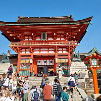 Shinkansen Ōsaka, Tōkyō, to Narita
Fushimi Inari-taisha
Photo: Jim
2024-03-16 15.26.26; '2024 Mar 16 15:26'
Original size: 2,992 x 2,992; 2,961 kB
2024-03-16 15.26.26 S21FE+ Jim - Fushimi Inari-taisha.jpeg