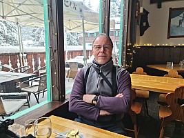 Simon at the Alpine Inn
Photographer;&nbsp;Simon
2025-02-25&nbsp;08.30.12;&nbsp;Metadata time: '2025 Feb 25 08:30'
Original size:&nbsp;9,248 x 6,936; 12,509 kB
Filename: 2025-02-25 08.30.12 S20+ Simon - Simon at the Alpine Inn.jpeg