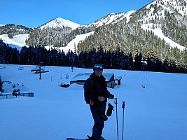 Simon at Discovery Lift
Photographer;&nbsp;Nick
2025-02-26&nbsp;09.06.13;&nbsp;Metadata time: '2025 Feb 26 09:06'
Original size:&nbsp;4,608 x 3,456; 5,386 kB
Filename: 2025-02-26 09.06.13 Nick - Simon at Discovery Lift.jpeg