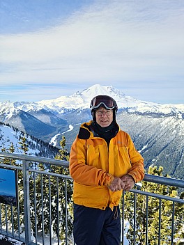 Nick at the top of Mt Ranier Gondola
Photo: Simon
2025-02-26 10.17.04; '2025 Feb 26 10:17'
Original size: 6,928 x 9,248; 14,029 kB
2025-02-26 10.17.04 S20+ Simon - Nick at the top of Mt Ranier Gondola.jpeg