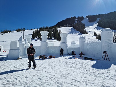 2025-02-28 12.44.18 S20+ Simon - Simon at the White Pass base snow castle.jpeg: 9248x6936, 15222k (2025 Jun 02 13:05)