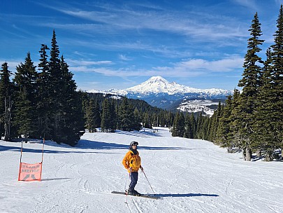 2025-02-28 13.17.24 S20+ Simon - Nick on This Way.jpeg: 9248x6936, 16794k (2025 Jun 02 13:48)