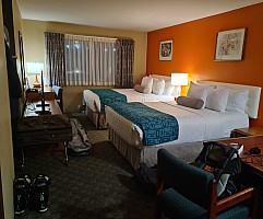 Room at Howard Johnson
Photographer;&nbsp;Simon
2025-03-07&nbsp;18.57.56;&nbsp;Metadata time: '2025 Mar 07 18:57'
Original size:&nbsp;8,342 x 6,936; 10,701 kB;&nbsp;cr
Filename: 2025-03-07 18.57.56 S20+ Simon - room at Howard Johnson_cr.jpg