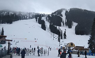 Stevens Pass base Kehr's Chair
Photographer;&nbsp;Nick
2025-03-08&nbsp;10.17.43;&nbsp;Metadata time: '2025 Mar 08 10:17'
Original size:&nbsp;3,427 x 2,116; 3,160 kB;&nbsp;cr
Filename: 2025-03-08 10.17.43 Nick - Stevens Pass base Kehr's Chair_cr.jpg