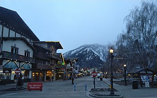 Leavenworth Front Street
Photographer;&nbsp;Nick
2025-03-09&nbsp;18.49.40;&nbsp;Metadata time: '2025 Mar 09 18:49'
Original size:&nbsp;4,608 x 2,882; 5,648 kB;&nbsp;cr
Filename: 2025-03-09 18.49.40 IMG Nick - Leavenworth Front Street_cr.jpg
