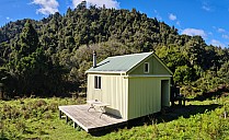 Trains Hut
Photographer;&nbsp;Simon
2025-05-04&nbsp;11.57.33;&nbsp;Metadata time: '2025 May 04 11:57'
Original size:&nbsp;10,804 x 6,621; 12,577 kB;&nbsp;stitch
Filename: 2025-05-04 11.57.33 S20+ Simon - Trains Hut_stitch.jpg