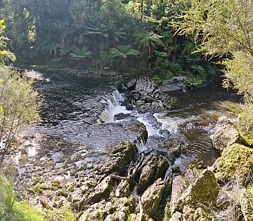 Small falls on the Waitōtara
Photographer;&nbsp;Simon
2025-05-04&nbsp;11.48.47;&nbsp;Metadata time: '2025 May 04 11:48'
Original size:&nbsp;10,082 x 8,815; 18,907 kB;&nbsp;stitch
Filename: 2025-05-04 11.48.47 S20+ Simon - Small falls on the Waitōtara_stitch.jpg