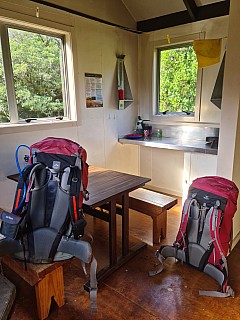 Inside Trains Hut
Photographer;&nbsp;Simon
2025-05-04&nbsp;12.25.35;&nbsp;Metadata time: '2025 May 04 12:25'
Original size:&nbsp;6,928 x 9,248; 11,851 kB
Filename: 2025-05-04 12.25.35 S20+ Simon - Inside Trains Hut.jpeg