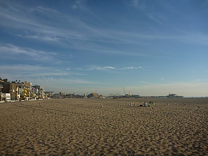 2014-01-18 16.10.29 P1000044 Simon - On Santa Monica Beach.jpeg: 4000x3000, 5848k (2014 Jan 19 12:10)