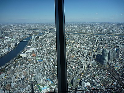 2016-03-01 11.52.01 P1020318 Adrian - view from Skytree, Sumida and Arakawa Rivers.jpeg: 4000x3000, 6618k (2016 Mar 07 22:35)