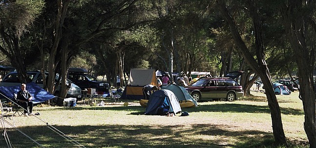 2006-03-12-Morison Bush Campsite

Original size:&nbsp;1,536 x 722; 242 kB
Filename: 2006-03-12-Morison Bush Campsite.jpeg