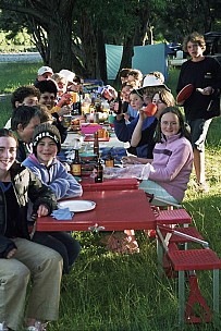 2006-12-02-Dinner table

Original size:&nbsp;1,024 x 1,536; 231 kB
Filename: 2006-12-02-Dinner table.jpeg